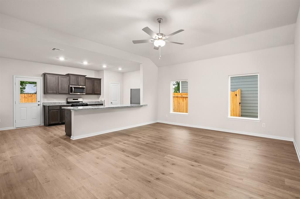 Photo of 200 Southgate Drive, Terrell, TX 75160 (MLS # 21272421)