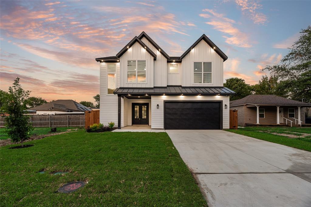 1392 Hartsdale Drive