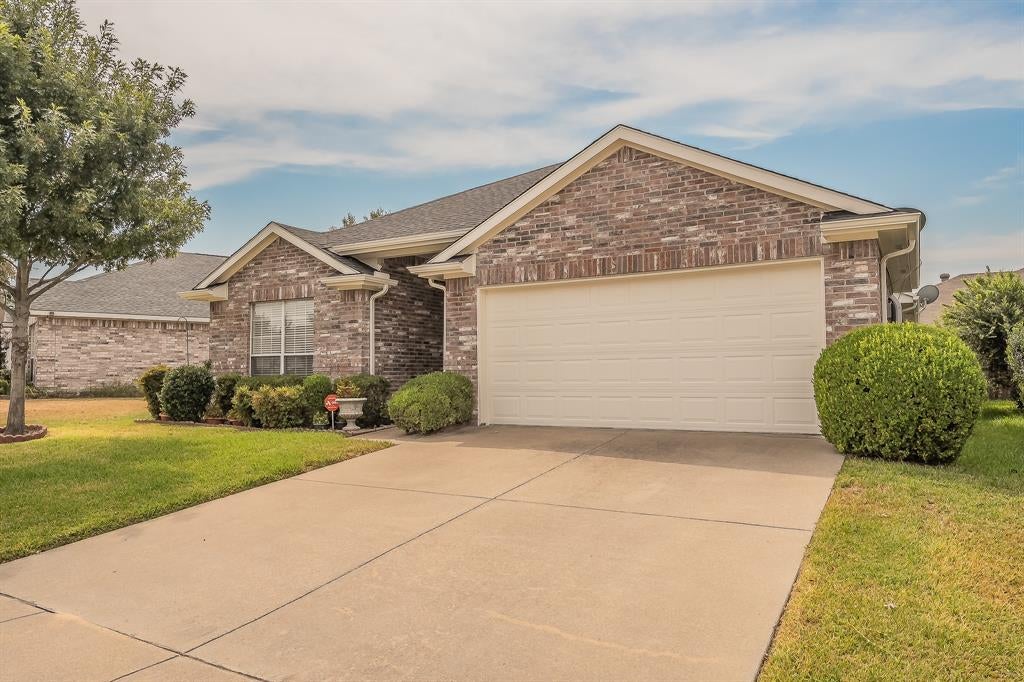 6833 Bluff View Drive