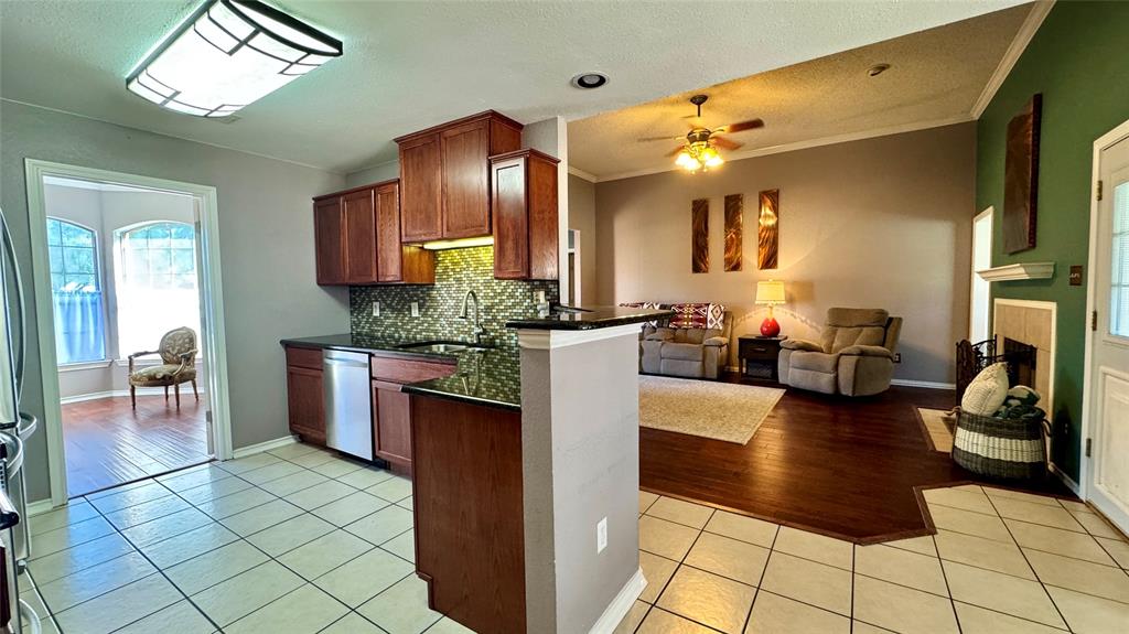 506 Pin Oak Drive