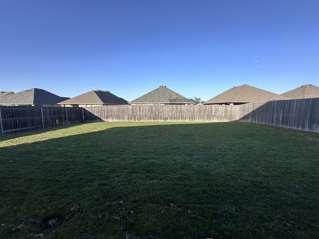 Granbury, Texas 76049, United States, 4 Bedrooms Bedrooms, ,2 BathroomsBathrooms,Residential,Active,89204