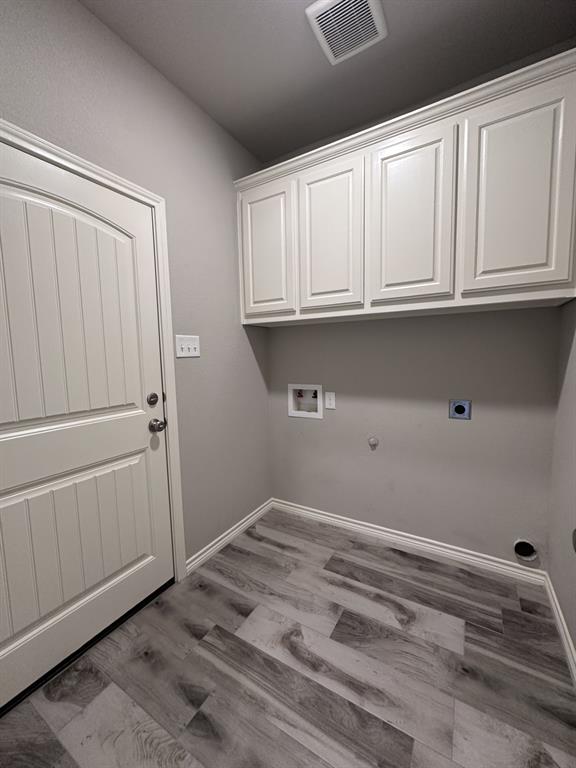 Granbury, Texas 76049, United States, 4 Bedrooms Bedrooms, ,2 BathroomsBathrooms,Residential,Active,89204