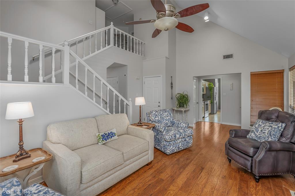 330 Colony Bend
