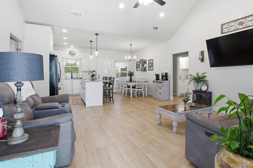Monarch Villas - Residential