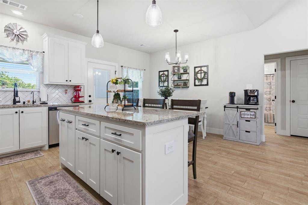 Monarch Villas - Residential