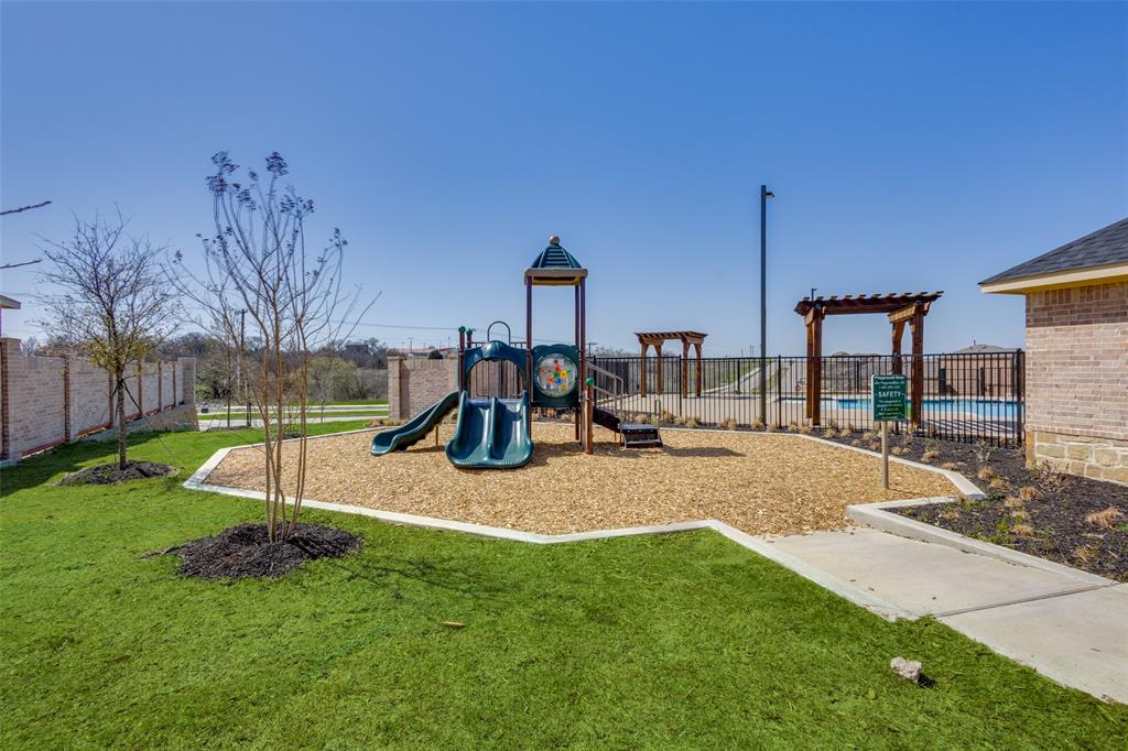 Chalk Hill, Ph 1 - Residential