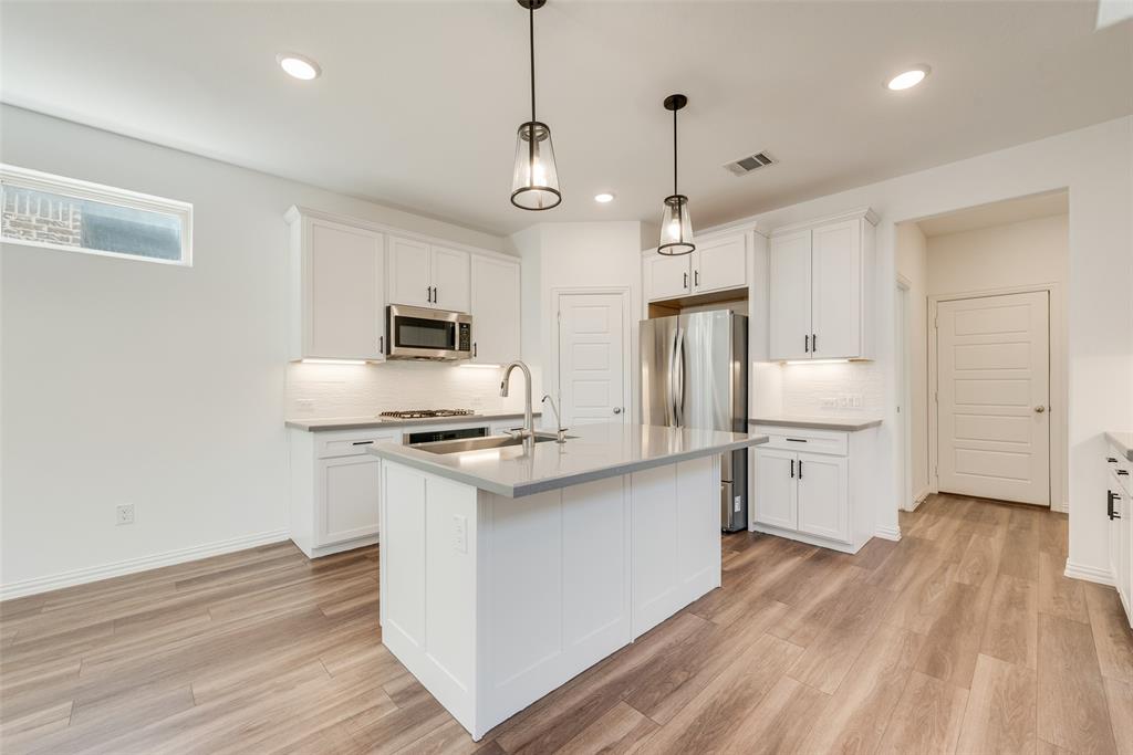 Riverset - Residential