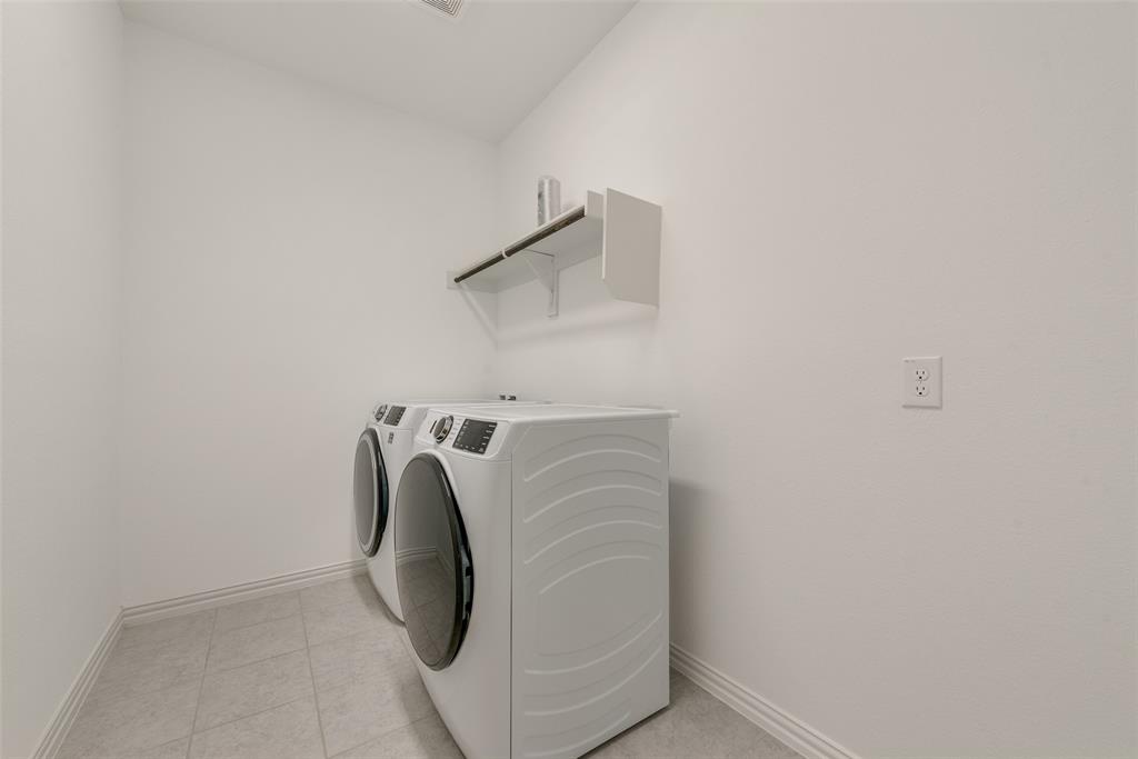 Riverset - Residential