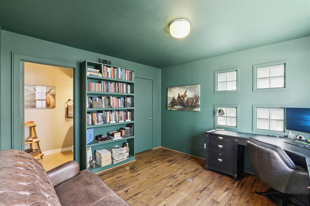 Queensborough Heights Add - Residential