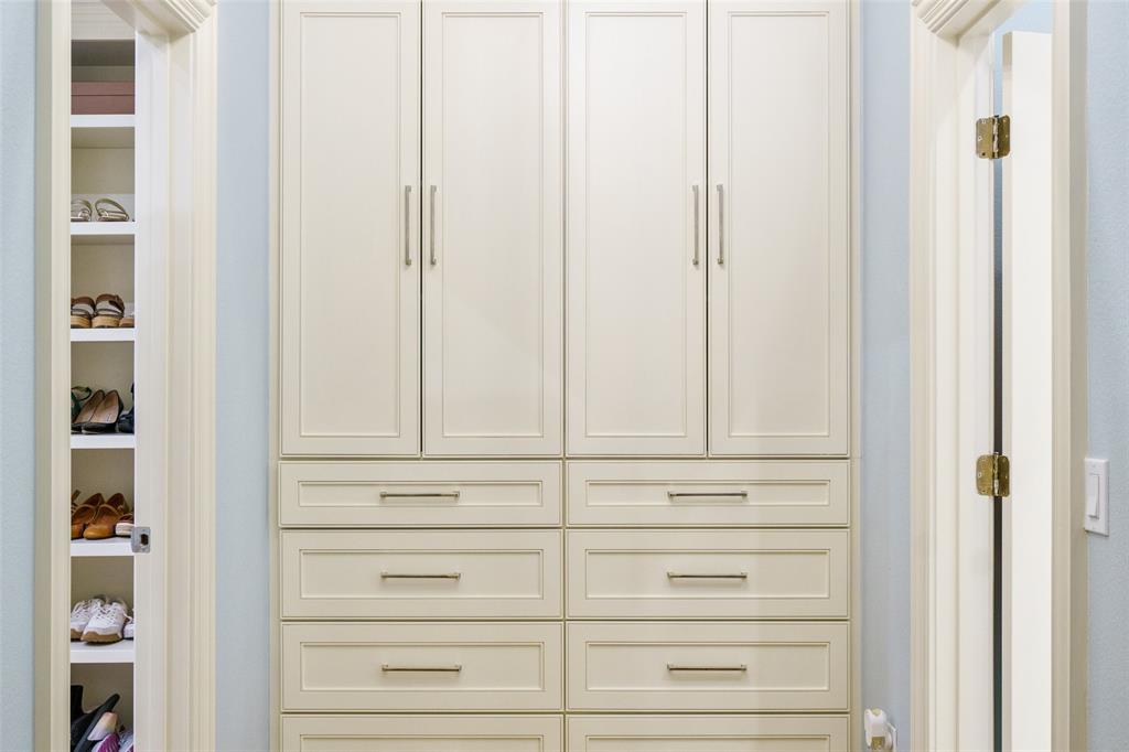 Royal Gardens - Residential