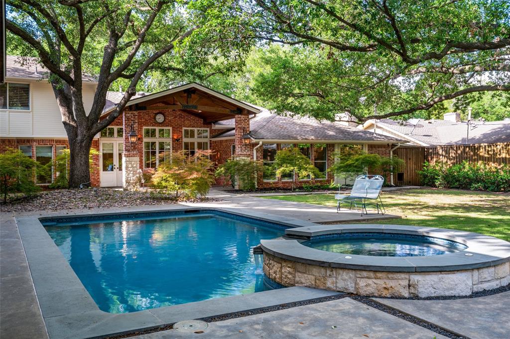 Royal Gardens - Residential