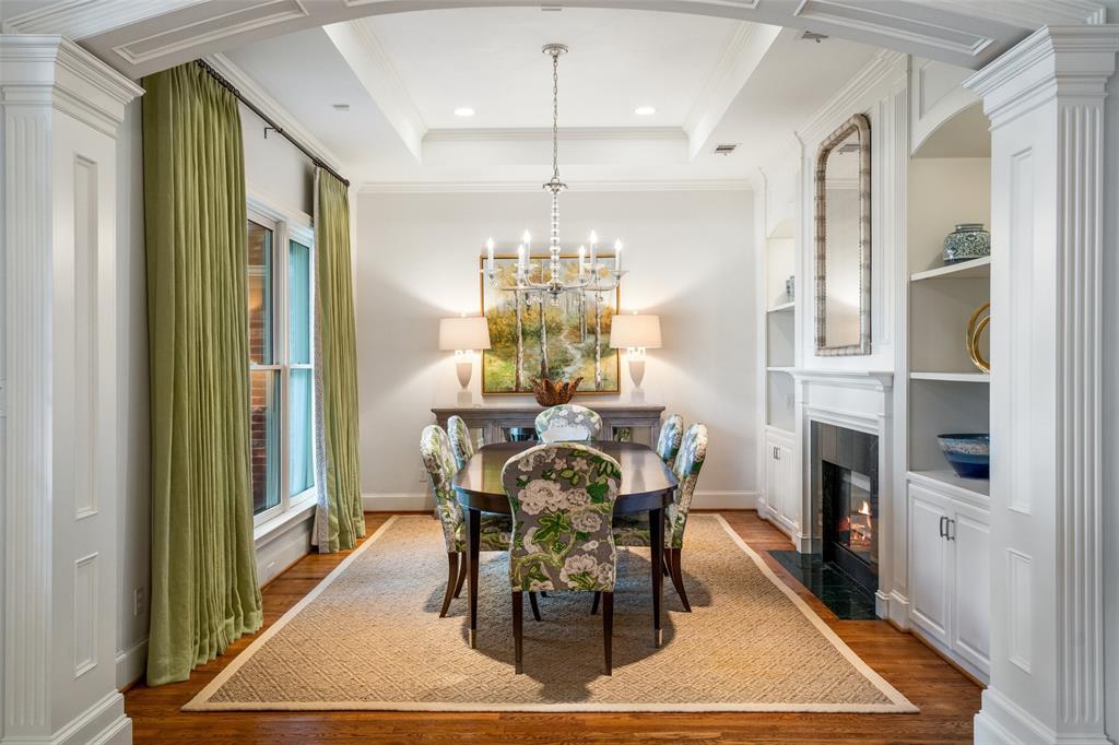 Royal Gardens - Residential