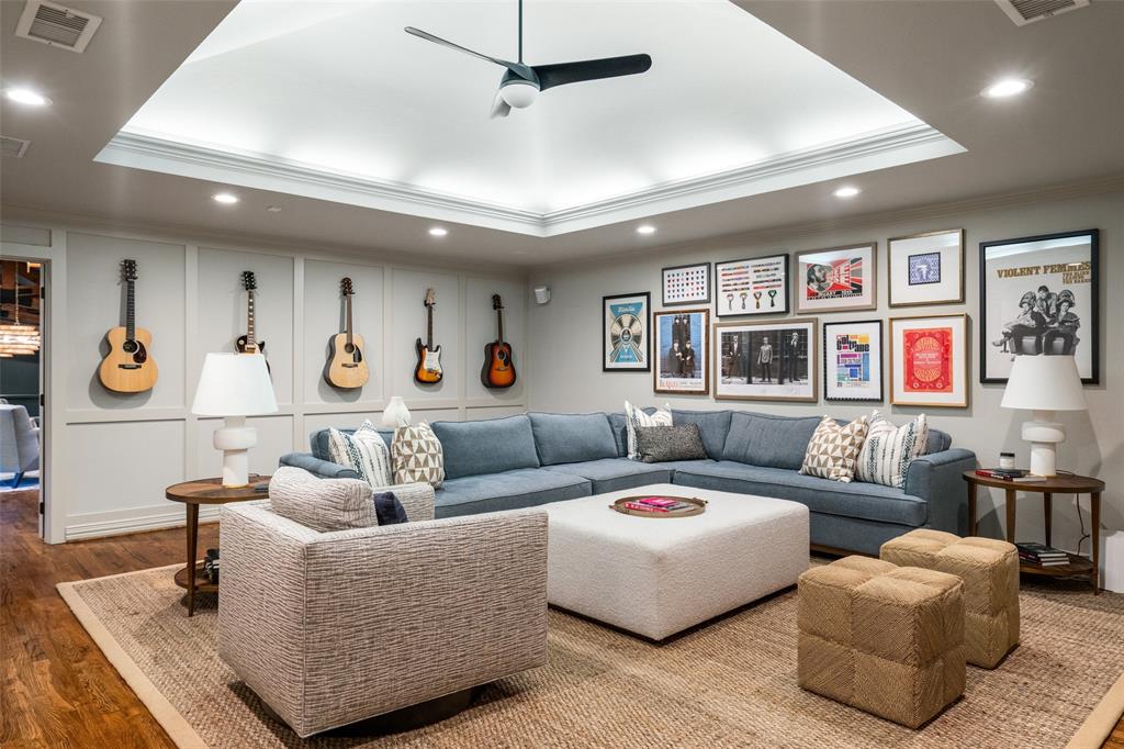 Royal Gardens - Residential