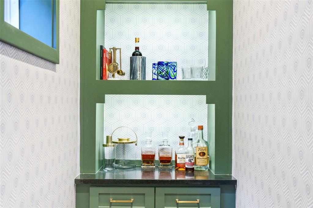 Royal Gardens - Residential