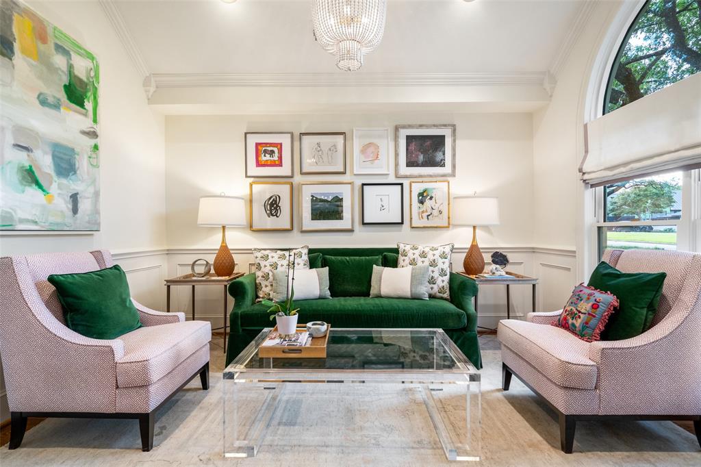 Royal Gardens - Residential