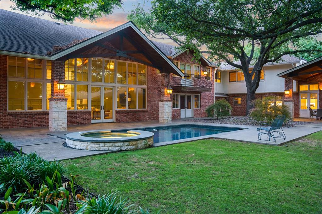 Royal Gardens - Residential