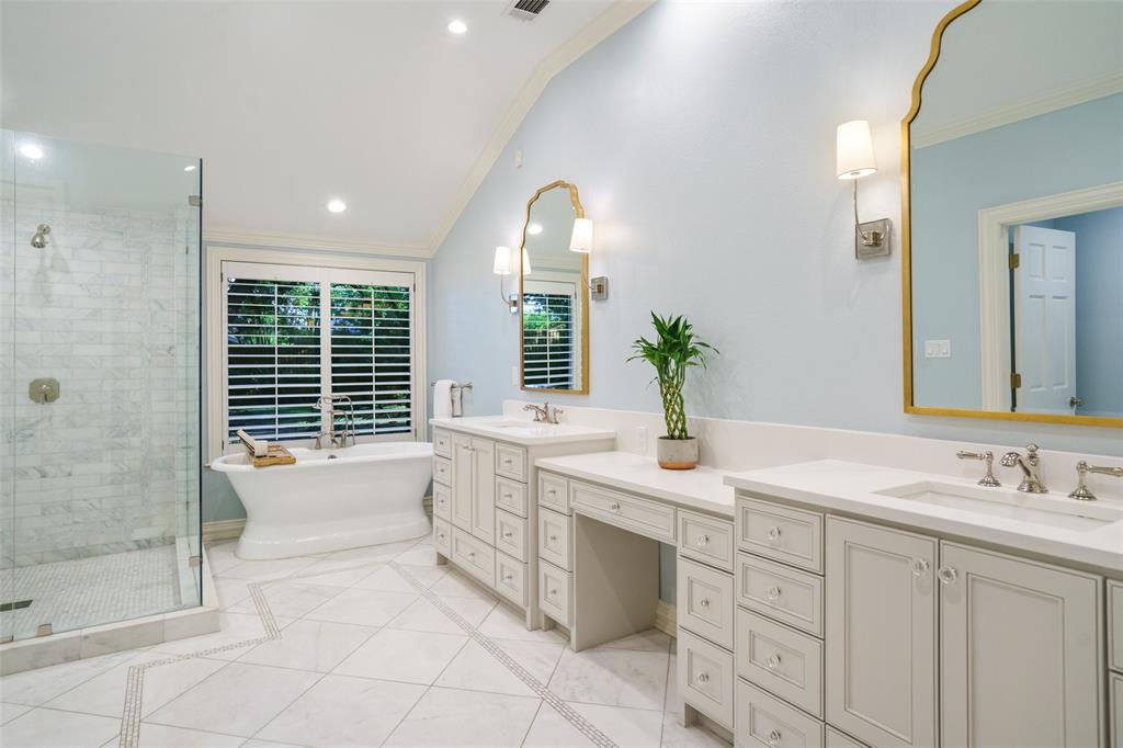 Royal Gardens - Residential