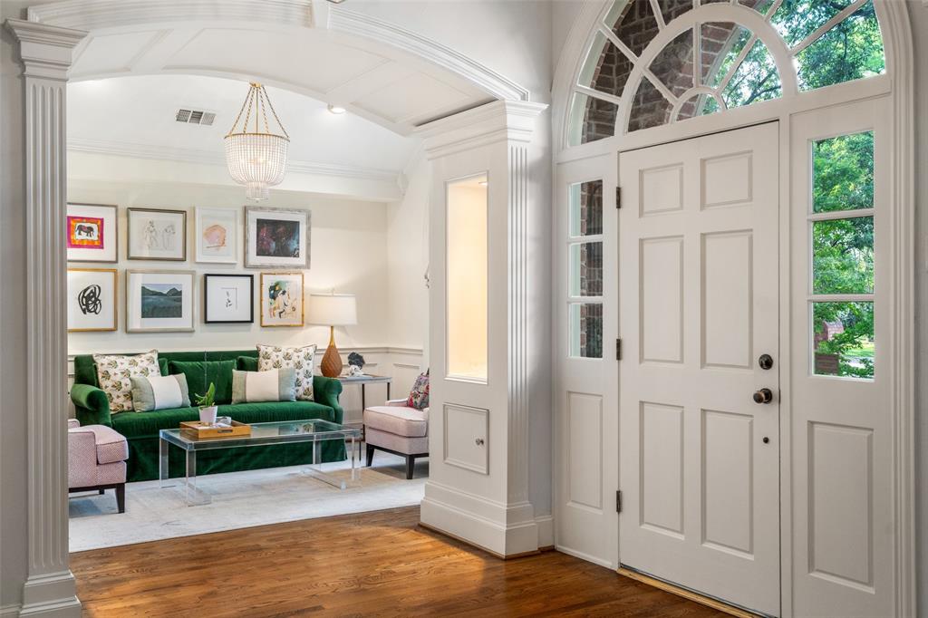 Royal Gardens - Residential