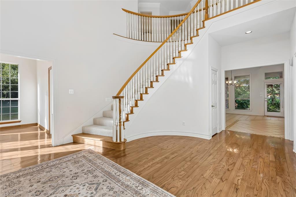 902 Glen Meadow Court