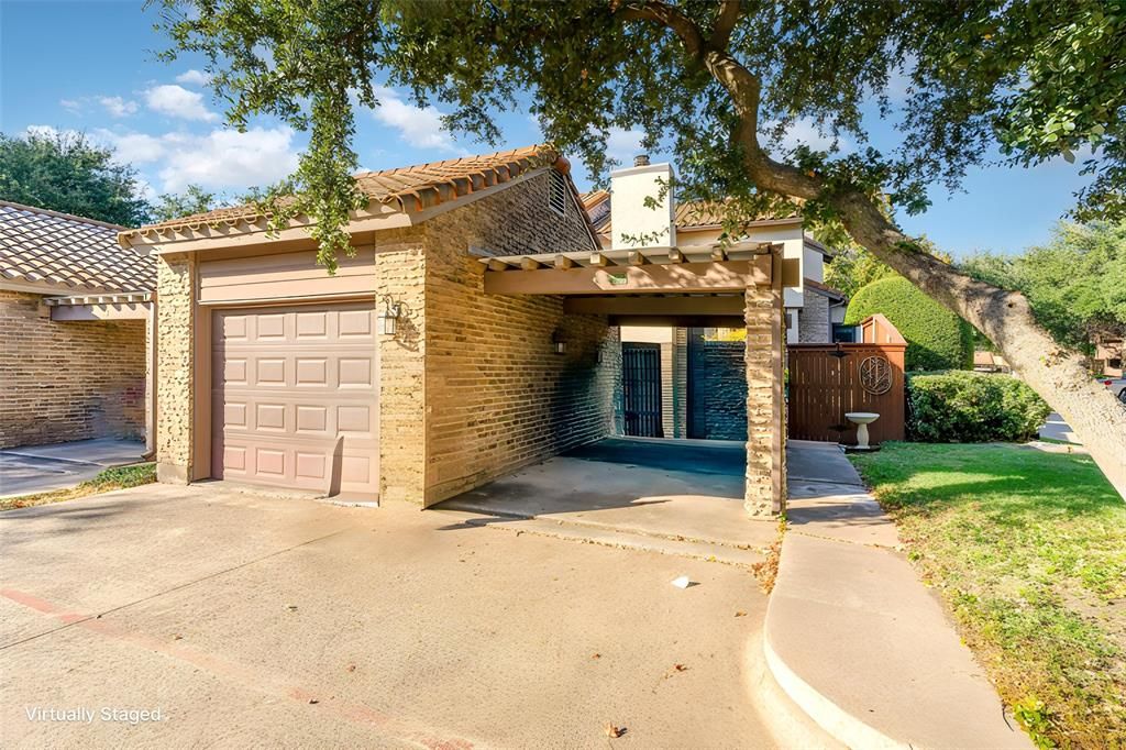 Photo of 336 Melrose Drive #10C, Richardson, TX 75080 (MLS # 21151149)