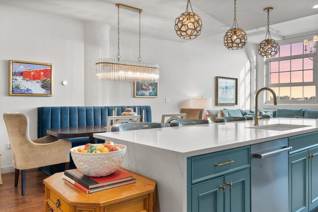 One Montgomery Plaza Residence Condo - Residential