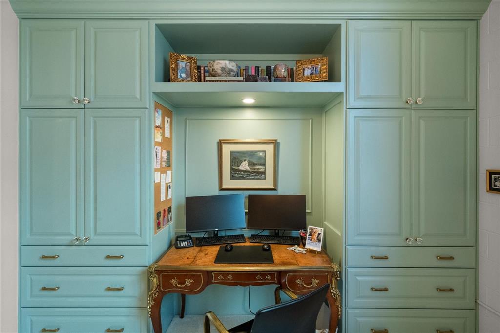 One Montgomery Plaza Residence Condo - Residential