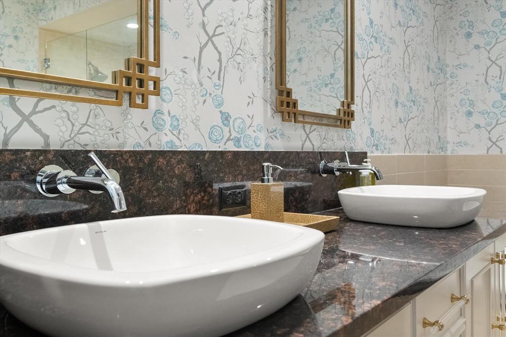 One Montgomery Plaza Residence Condo - Residential