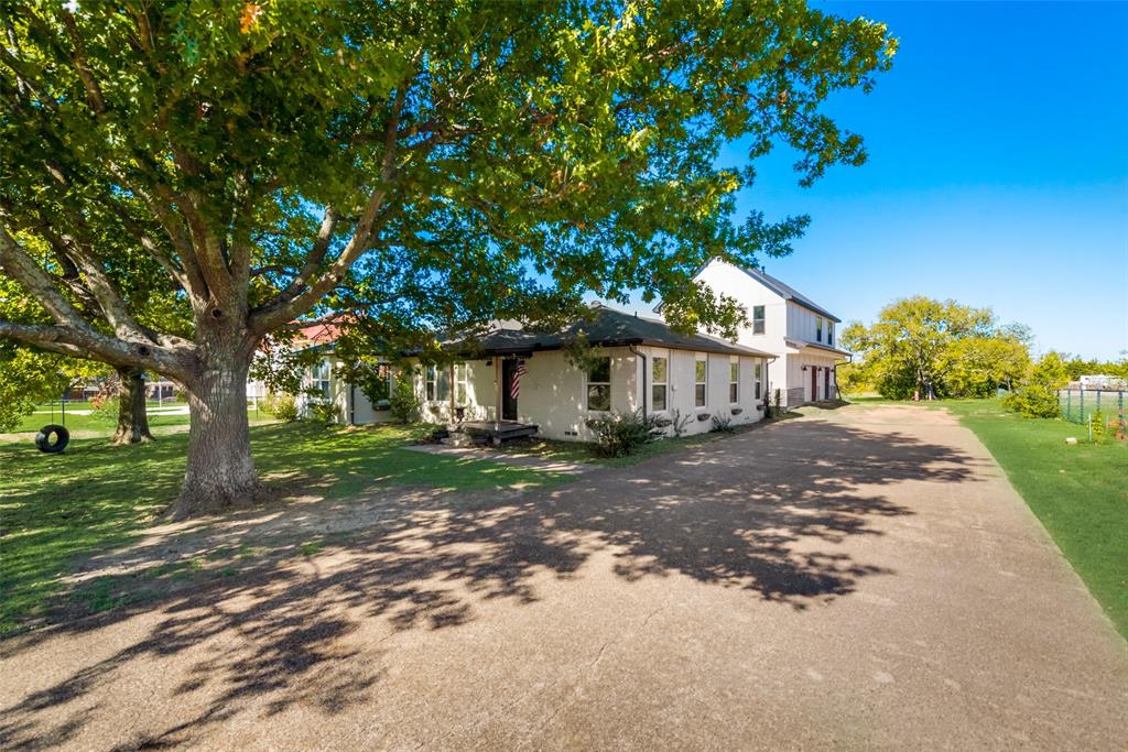 2075 Airport Road