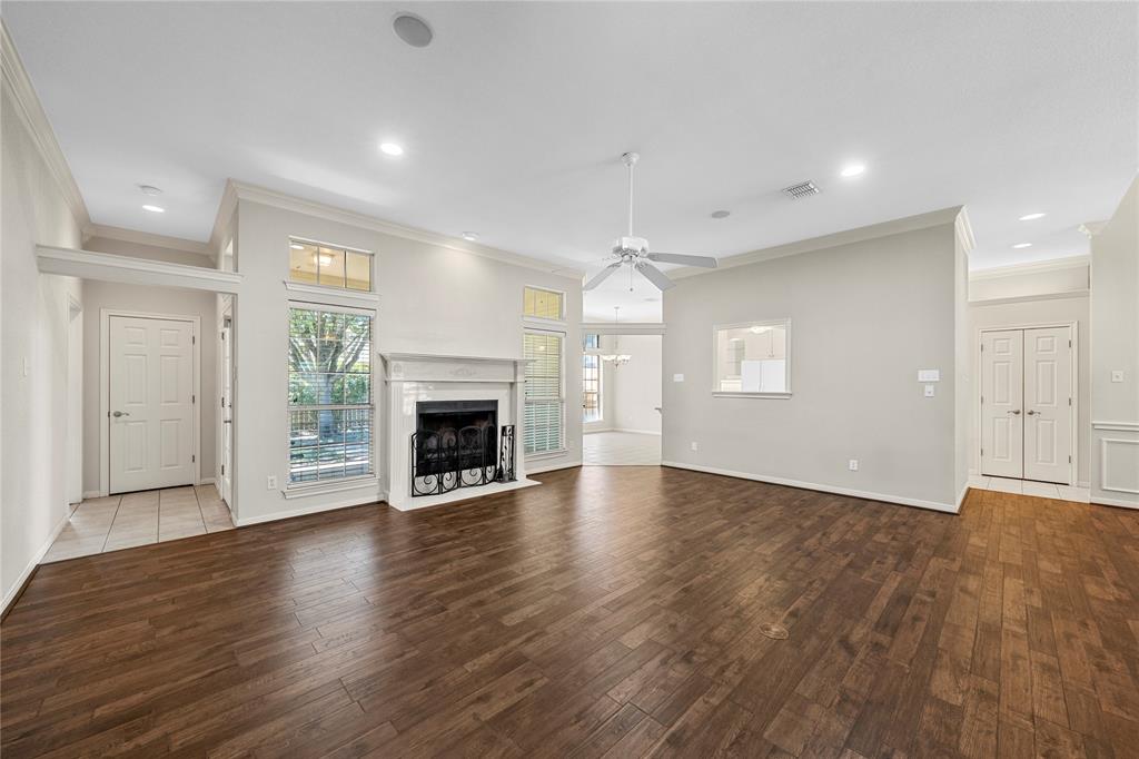 1209 Stonehill Circle