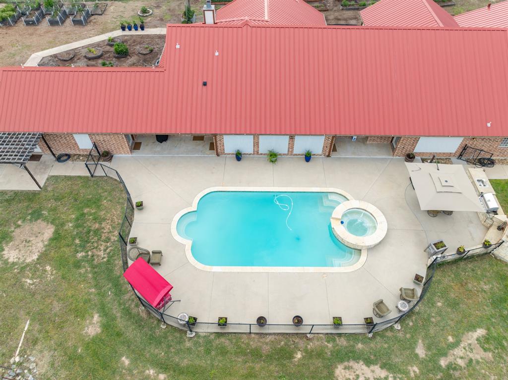 1435 County Road 220