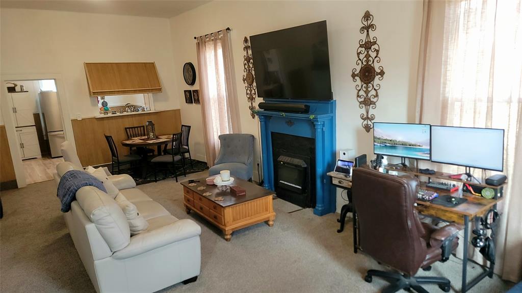 629 3rd NW