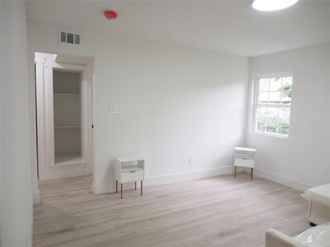 Tiny photo for 1703 Foster Drive, Arlington, TX 76012 (MLS # 21279705)