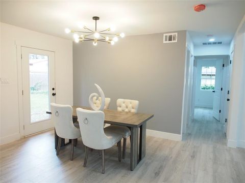 Tiny photo for 1703 Foster Drive, Arlington, TX 76012 (MLS # 21279705)