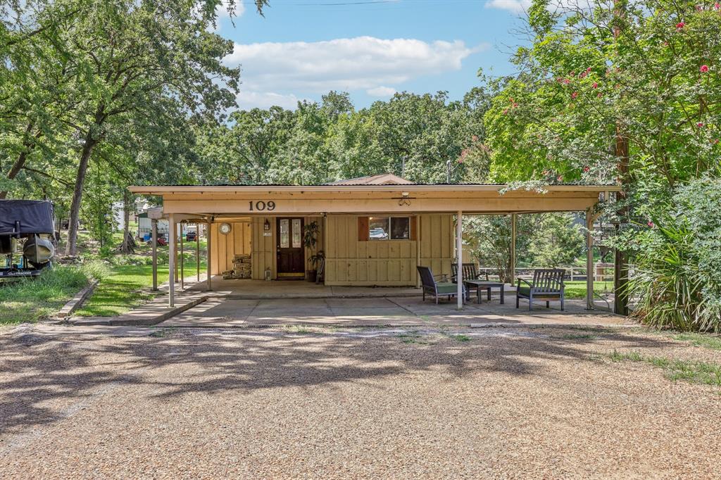 109 N Bay Cir, Mabank, TX, 75156