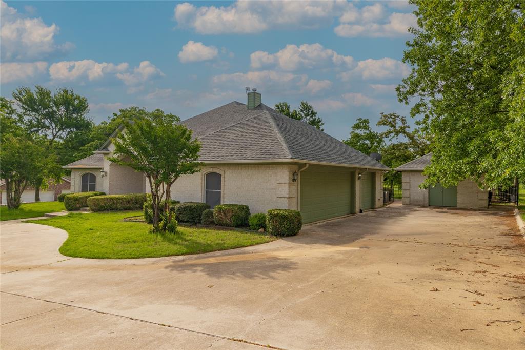 603 Runaway Bay Drive