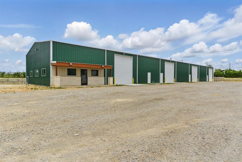 Weatherford Mini Ranch Estates - Commercial Lease