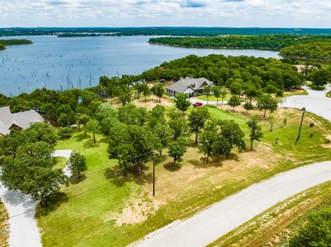 Photo of 430 Preserve Court, Sunset, TX 76270 (MLS # 21420490)