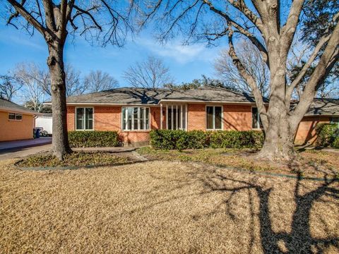 6327 Town Hill Lane Dallas TX 75214