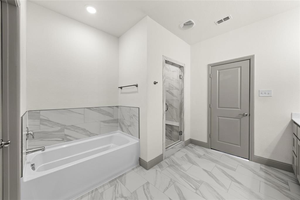 Lakepointe - Residential