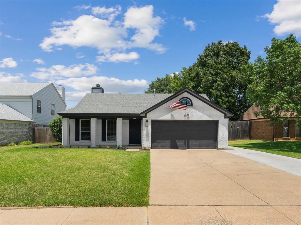 1220 Oxford Lane