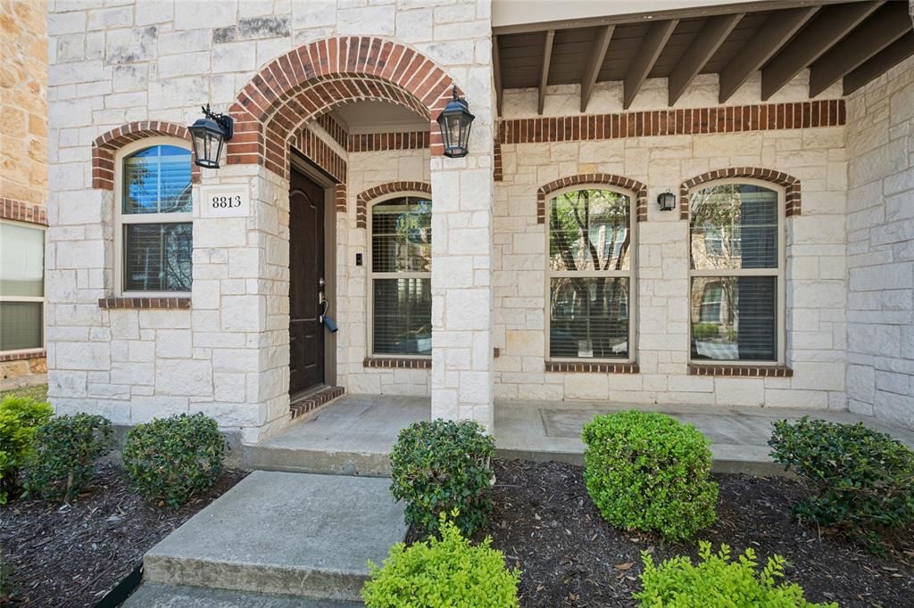 Photo of 8813 Whitehead Street, McKinney, TX 75070 (MLS # 21213748)