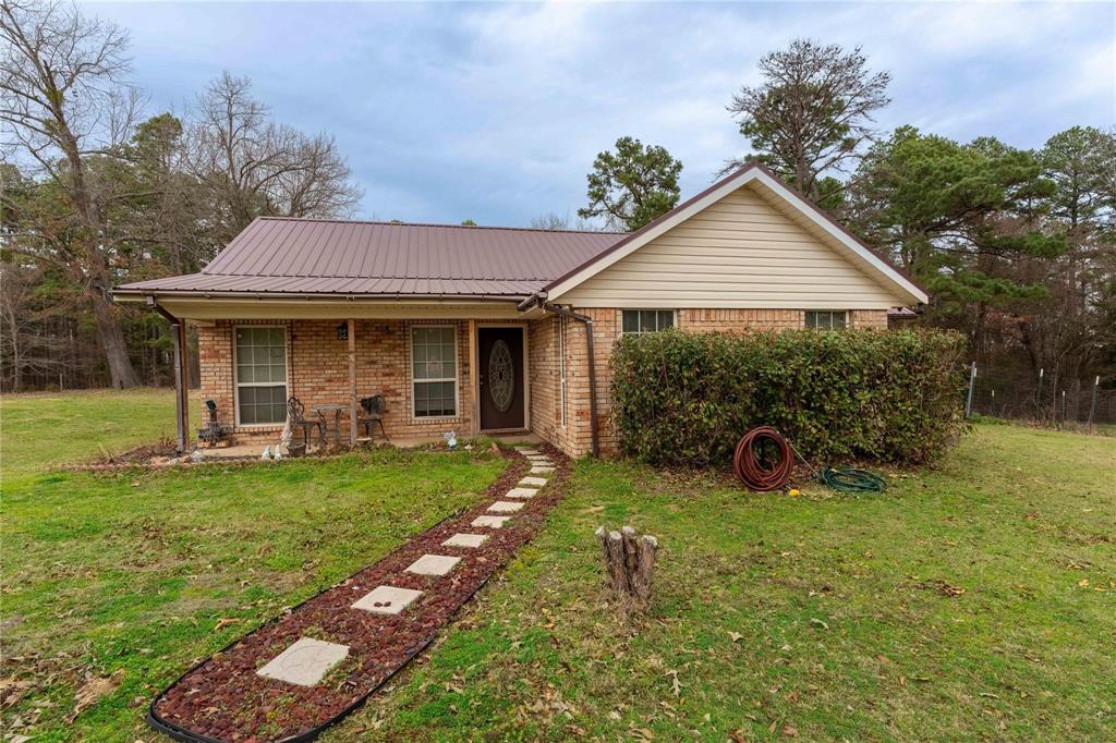 162 Private Road 35976