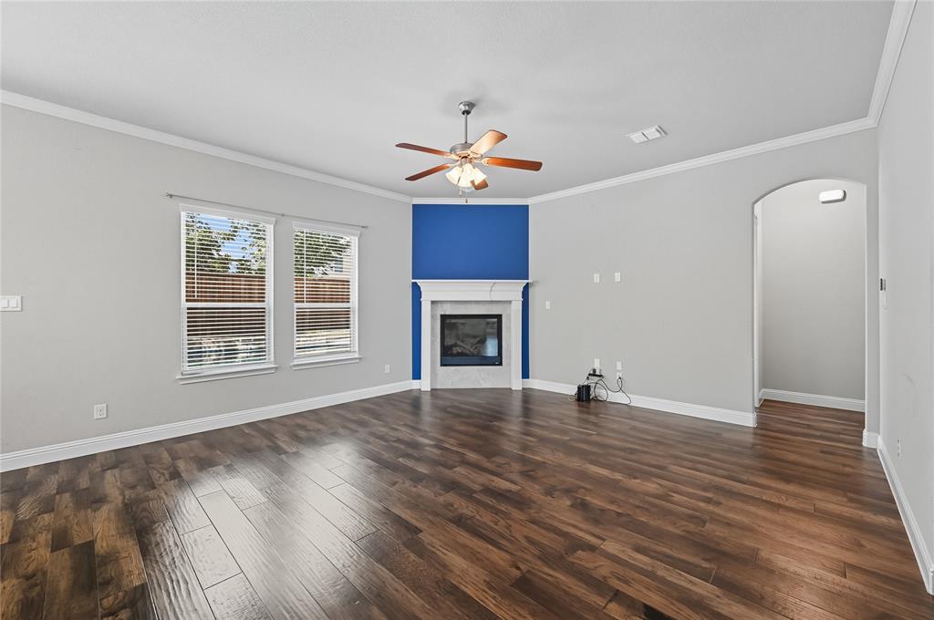 Grand Prairie, Texas 75052, United States, 4 Bedrooms Bedrooms, ,3 BathroomsBathrooms,Residential,Active,211675