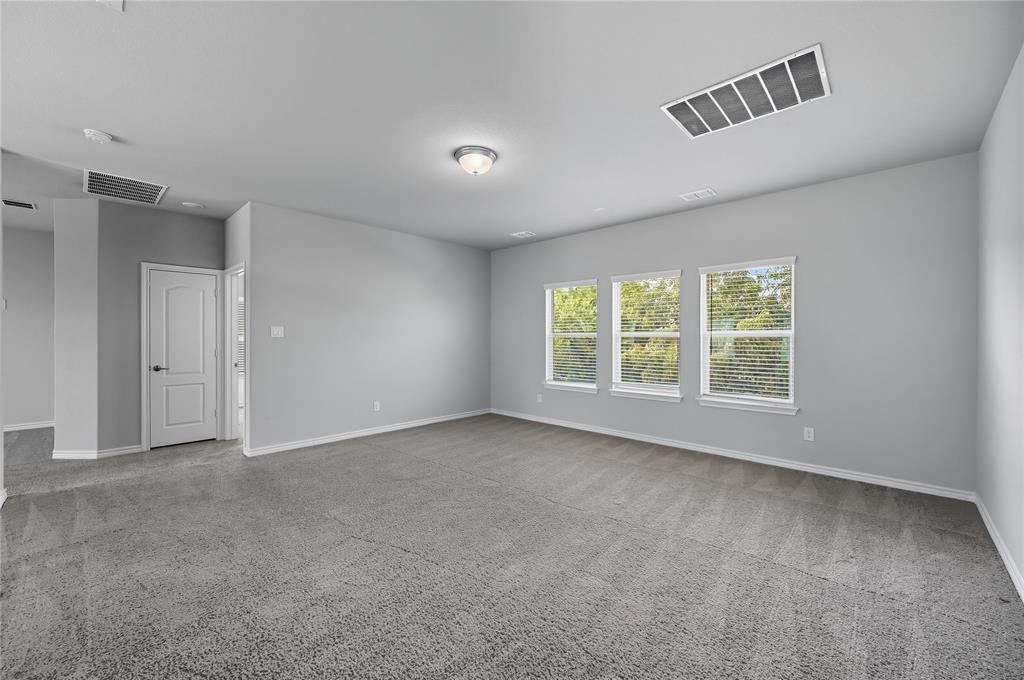 Grand Prairie, Texas 75052, United States, 4 Bedrooms Bedrooms, ,3 BathroomsBathrooms,Residential,Active,211675