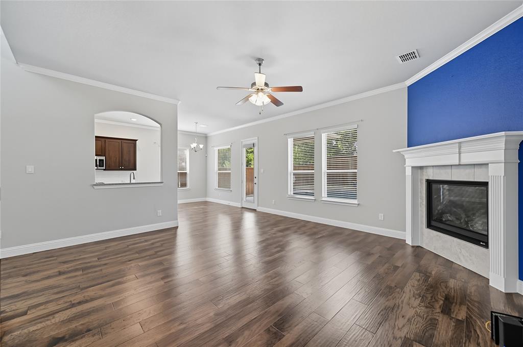 Grand Prairie, Texas 75052, United States, 4 Bedrooms Bedrooms, ,3 BathroomsBathrooms,Residential,Active,211675