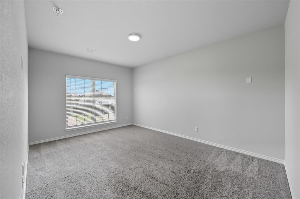 Grand Prairie, Texas 75052, United States, 4 Bedrooms Bedrooms, ,3 BathroomsBathrooms,Residential,Active,211675