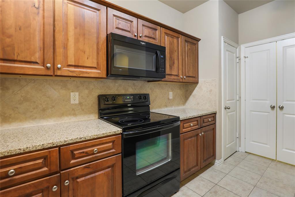 Villas At Willow Grove - Residential