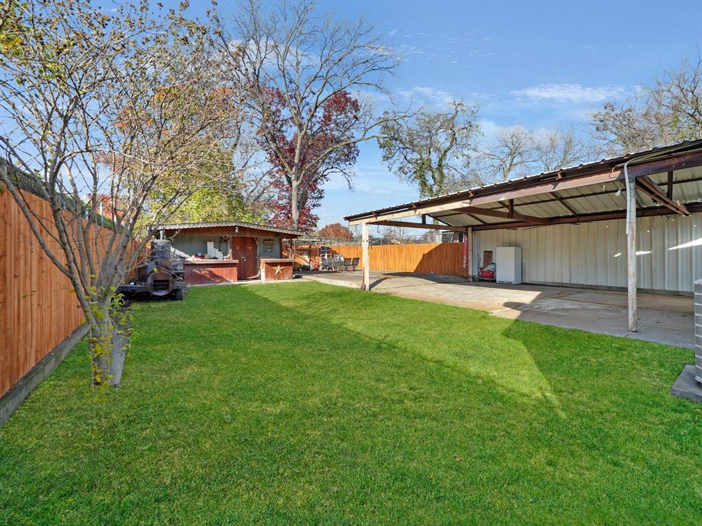 Bluebonnet Lawn - Residential