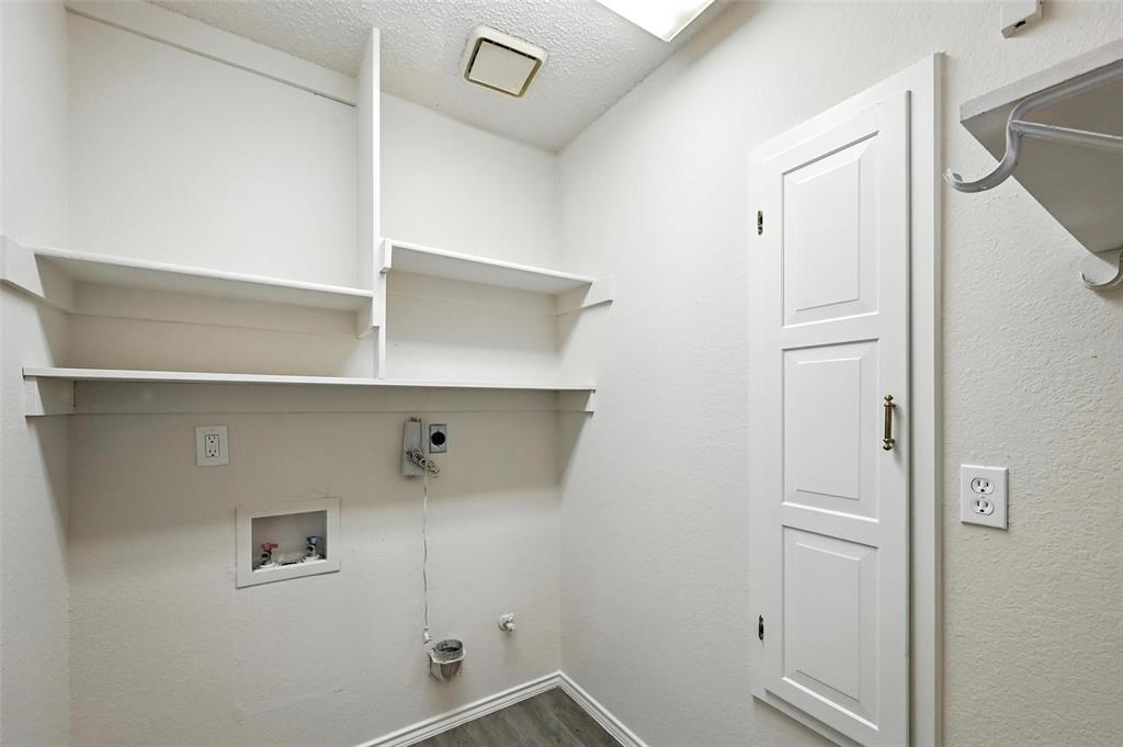 Flower Hill 06 - Residential