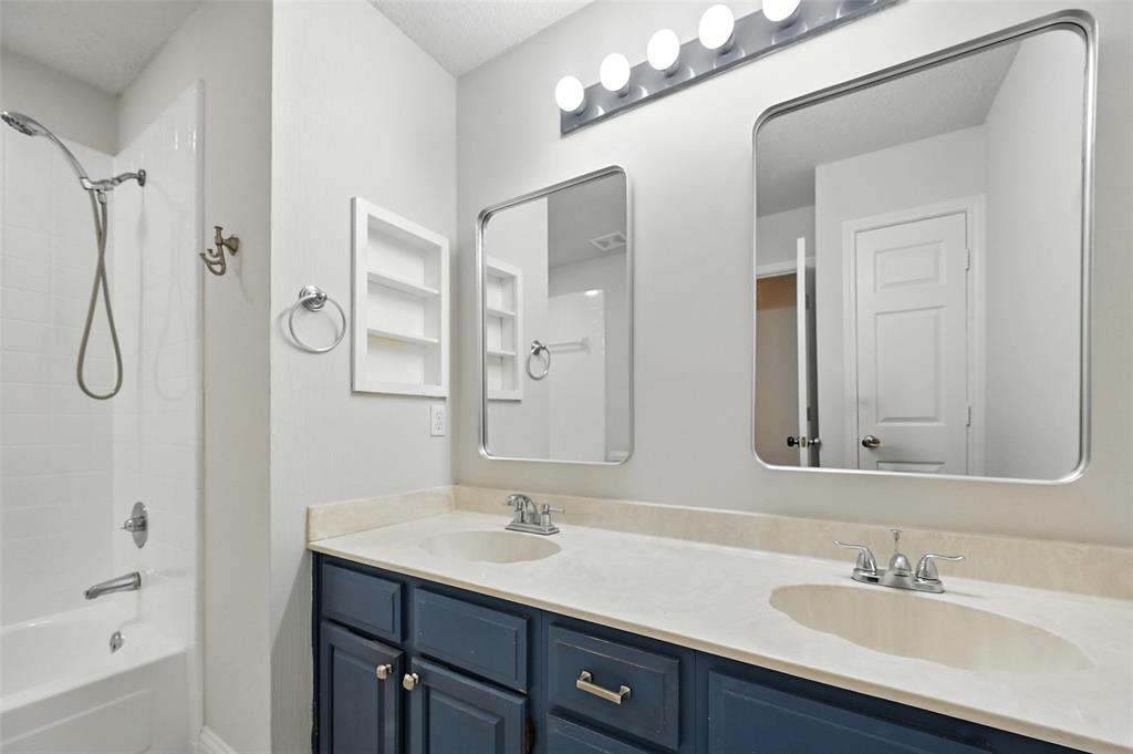 Flower Hill 06 - Residential